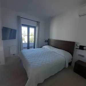 Alison Apartment