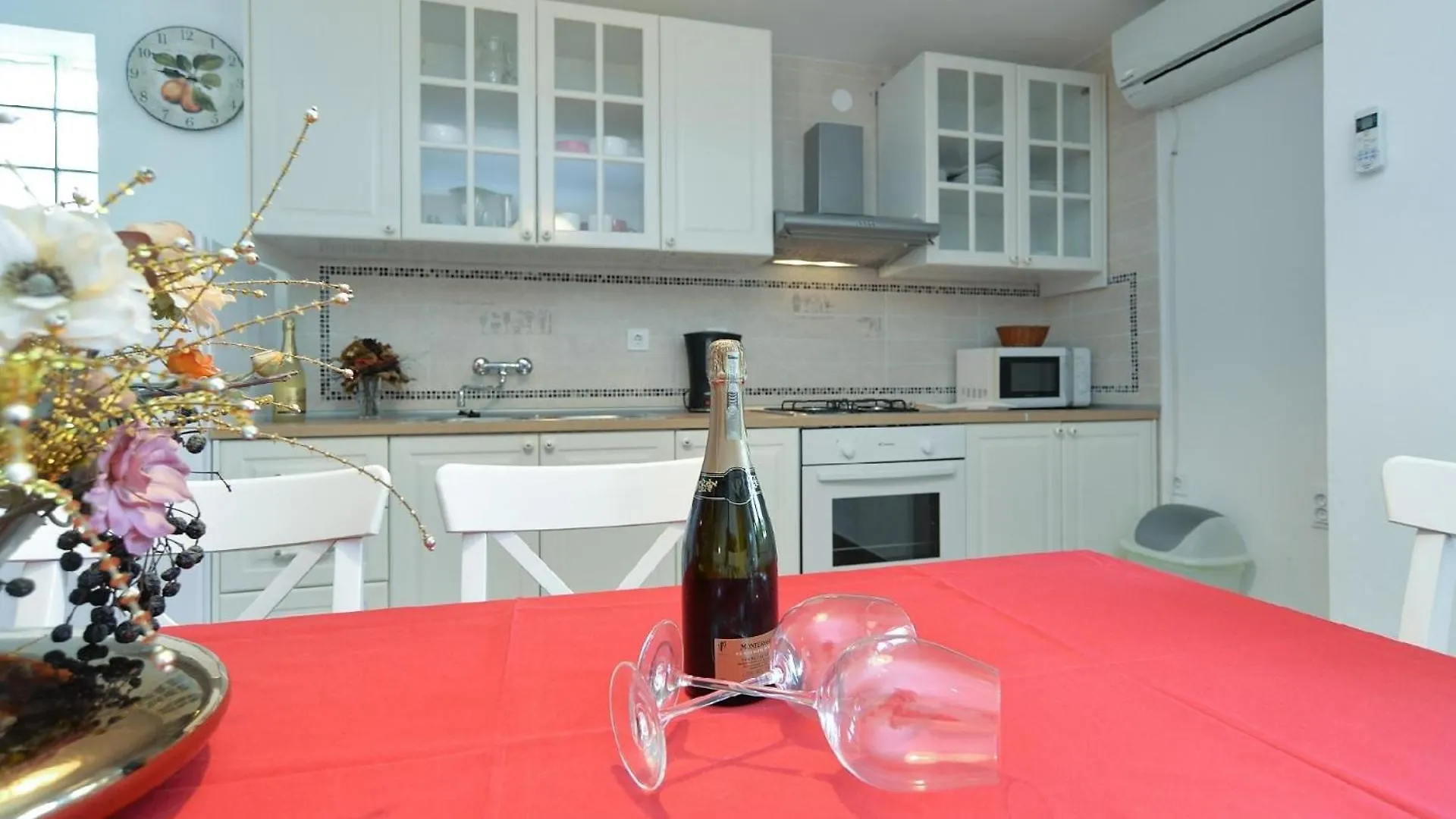 Ferienhaus Fuer 6 Personen Ca 75 Qm In Premantura, Istrien Istrische Riviera 0*, Premantura